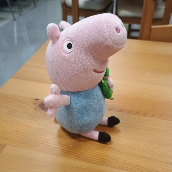 TY Peppa Pig GEORGE THE BROTHER PIG W/ DINOSAUR 7.5" Plush STUFFED ANIMAL Toy - Picture 2 of 14